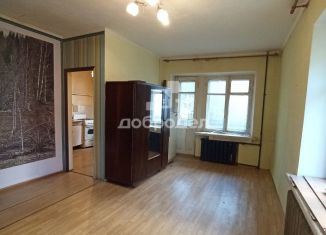 Продам 1-ком. квартиру, 30.6 м2, Екатеринбург, улица Белинского, 165, Октябрьский район