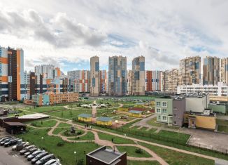 Продаю четырехкомнатную квартиру, 103 м2, Санкт-Петербург, Комендантский проспект, 64к1, метро Комендантский проспект