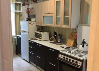 Продам 4-ком. квартиру, 71.1 м2, Нижегородская область, улица Шверника, 15Г