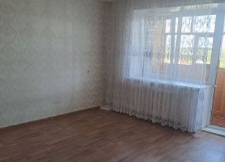 Двухкомнатная квартира на продажу, 50.6 м2, село Кармаскалы, улица Кирова, 9