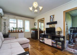 Трехкомнатная квартира на продажу, 49 м2, Краснодар, улица имени Дмитрия Благоева, 4