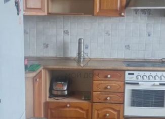 Сдам 3-ком. квартиру, 80 м2, Москва, улица Барышиха, 44, СЗАО