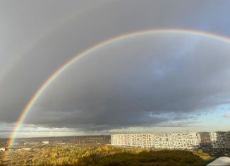Продам 2-ком. квартиру, 55 м2, Кудрово, Областная улица, 5к1