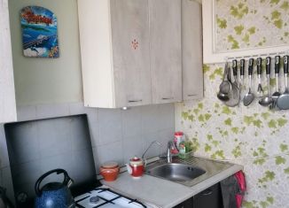 Продам 2-комнатную квартиру, 42.7 м2, Екатеринбург, Фабричная улица, 44, метро Уралмаш