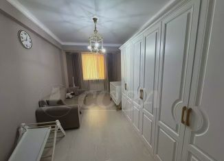 Продам 2-ком. квартиру, 81.5 м2, Дагестан, улица Николая Гоголя, 11