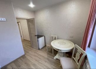 Сдача в аренду 2-ком. квартиры, 58 м2, Москва, улица Герасима Курина, 44к1, ЗАО