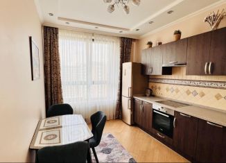 Сдаю 1-ком. квартиру, 40 м2, Москва, Береговой проезд, 5к1, ЗАО