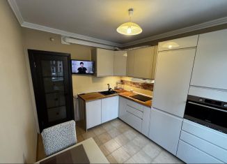 Сдается в аренду двухкомнатная квартира, 54 м2, Москва, Озёрная улица, 2к3, ЗАО
