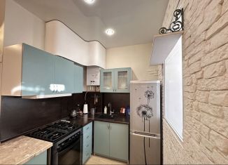 Сдаю в аренду 1-ком. квартиру, 41 м2, Сочи, улица Метелёва, 5/1