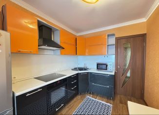 Сдам 1-комнатную квартиру, 34 м2, Тюмень, Ямская улица, 76