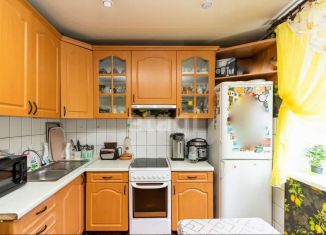 Сдается в аренду 2-ком. квартира, 50 м2, Тюмень, улица Федюнинского, 3