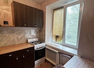 Сдаю в аренду 1-комнатную квартиру, 30.5 м2, Волхов, Новгородская улица, 10