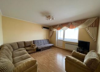 Сдам 2-ком. квартиру, 57 м2, Крымск, улица Карла Либкнехта, 2