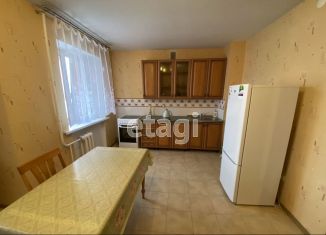 Сдам однокомнатную квартиру, 49 м2, Тюмень, Полевая улица, 27к2