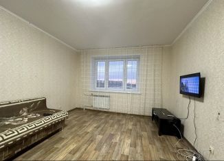 Сдаю 1-ком. квартиру, 42 м2, Тюмень, Обдорская улица, 5