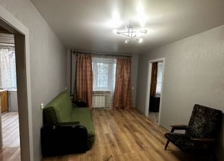 Сдаю в аренду 2-ком. квартиру, 44.7 м2, Подольск, улица Мичурина, 2