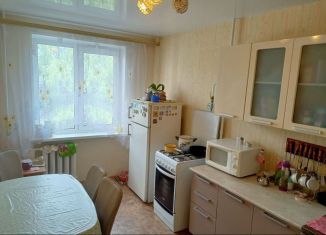 Сдается в аренду 3-комнатная квартира, 63 м2, Нижний Новгород, улица Советской Армии, 10Б