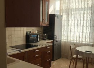Сдам в аренду 2-ком. квартиру, 72 м2, Сочи, переулок Рахманинова, 39/12