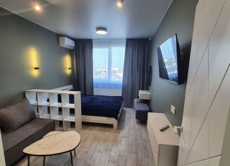 Сдаю в аренду 1-ком. квартиру, 37 м2, Крым, Парковая улица, 3