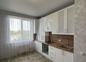 Сдается в аренду однокомнатная квартира, 40 м2, Лермонтов, улица Патриса Лумумбы, 28