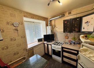 Сдаю в аренду 2-комнатную квартиру, 45 м2, Уфа, улица Николая Кузнецова, 6