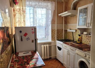 Сдается в аренду 1-ком. квартира, 31 м2, Кронштадт, улица Гусева, 6