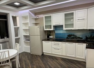 Сдам в аренду двухкомнатную квартиру, 75 м2, Краснодар, Кожевенная улица, 30, микрорайон Кожзавод