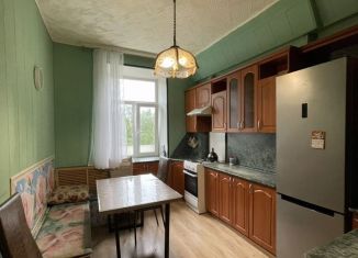 Двухкомнатная квартира в аренду, 56 м2, Северодвинск, проспект Ленина, 4