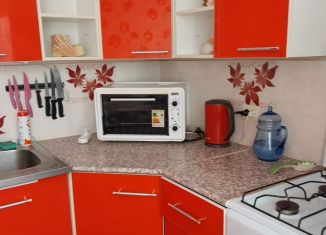 Сдается однокомнатная квартира, 37 м2, Крымск, улица Карла Либкнехта, 19