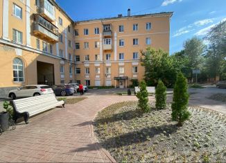 Продам торговую площадь, 71.6 м2, Ульяновск, улица Карла Маркса, 26/16