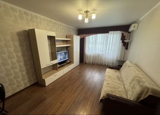 Аренда 1-комнатной квартиры, 40 м2, Губкин, улица Петра Великого, 10