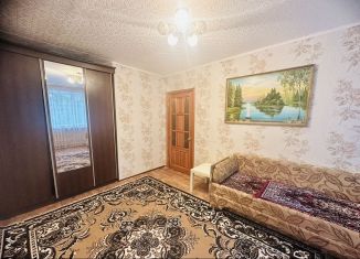 Сдам в аренду 2-ком. квартиру, 43 м2, Республика Башкортостан, улица Комарова, 6