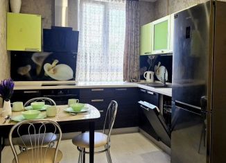 Сдается двухкомнатная квартира, 53 м2, Сочи, улица Цюрупы, 4Б, микрорайон Новый Сочи