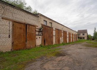 Продается помещение свободного назначения, 640.8 м2, Порхов, проспект Ленина, 20