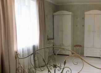 Сдам 2-ком. квартиру, 47 м2, Краснодар, улица Архитектора Ишунина, 6, Прикубанский округ