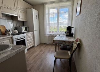 Сдам трехкомнатную квартиру, 63 м2, Кингисепп, Железнодорожная улица, 9