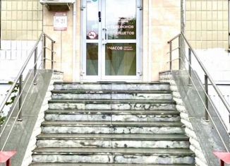 Продам торговую площадь, 15 м2, Екатеринбург, Уральская улица, 65