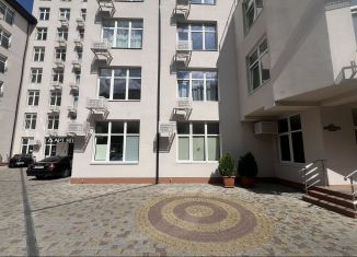 Продаю офис, 32.4 м2, Крым, Киевская улица, 44