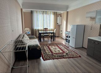 Сдаю в аренду 2-комнатную квартиру, 75 м2, Махачкала, Хивская улица, 7Б