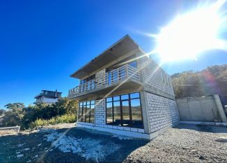 Продаю дом, 191.3 м2, Алушта, Советская площадь