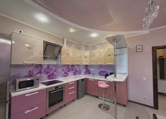 Сдам 3-комнатную квартиру, 76 м2, Тюмень, улица Евгения Богдановича, 11/3, Восточный округ