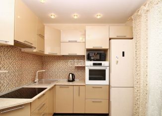 Аренда 2-ком. квартиры, 57.5 м2, Тюмень, улица Дмитрия Менделеева, 2к2, ЖК Кристалл