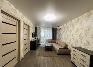 Сдаю в аренду 3-ком. квартиру, 50.8 м2, Кстово, 3-й микрорайон, 7