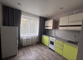 Сдается двухкомнатная квартира, 50 м2, Туймазы, Больничная улица, 3А