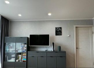 Сдаю в аренду однокомнатную квартиру, 40 м2, Свободный, улица Карла Маркса, 36