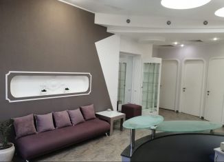 Продаю помещение свободного назначения, 98.3 м2, Владивосток, проспект 100-летия Владивостока, 90, Советский район