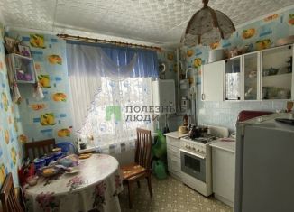 Продажа 2-комнатной квартиры, 55 м2, поселок Круглое Поле, улица Гагарина, 9