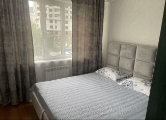 Сдается 3-комнатная квартира, 78 м2, Махачкала, улица Ирчи Казака, 6А