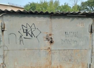 Продаю гараж, 17 м2, Большой Камень, улица Карла Маркса, 5