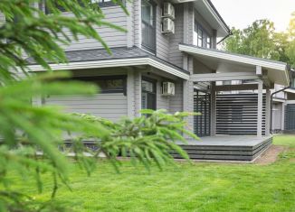 Сдается дом, 250 м2, посёлок Солнечное, 1-я Зелёная улица, 6